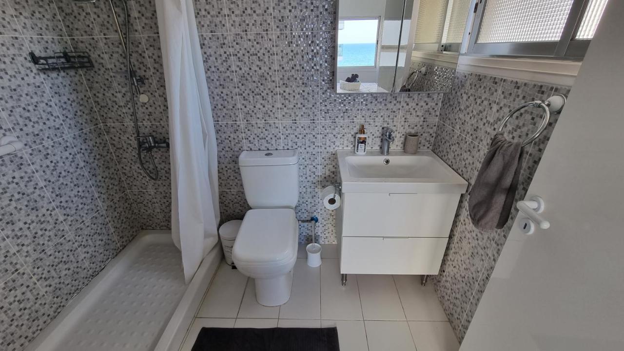 Apartament Stylish W/ Sea View + Pool + 200mbit *